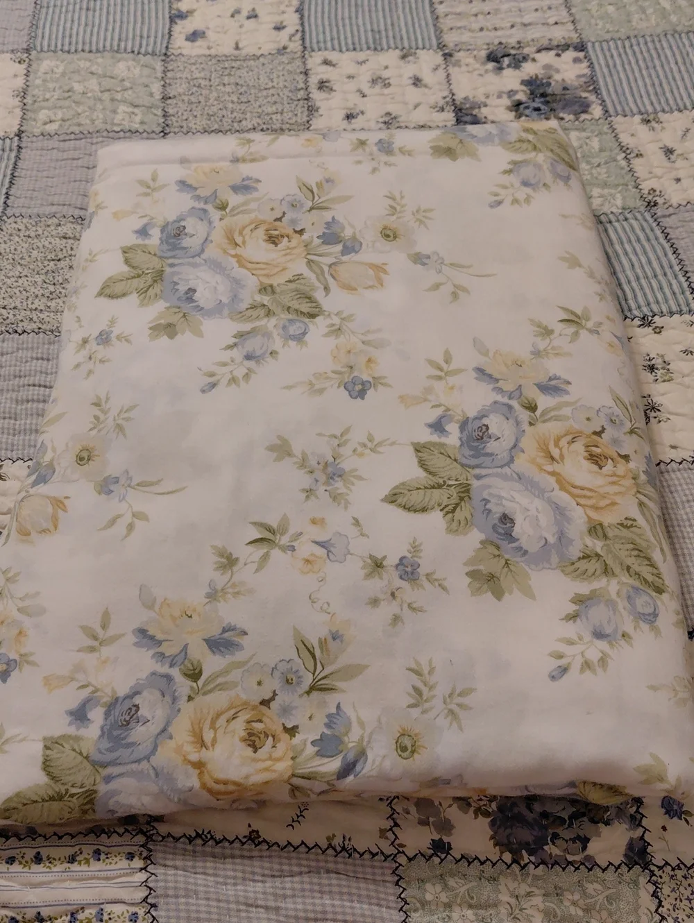 Floral Cotton King Flat Sheet in Blue and Cream